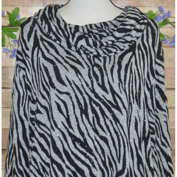 Rebecca Malone Womens Gray Studded Animal Print Cowl Neck Sweater Plus Size 2X - Picture 2 of 10
